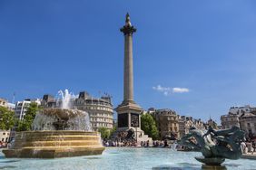 Popular vacation destinations, photo of London's Trafalgar Square